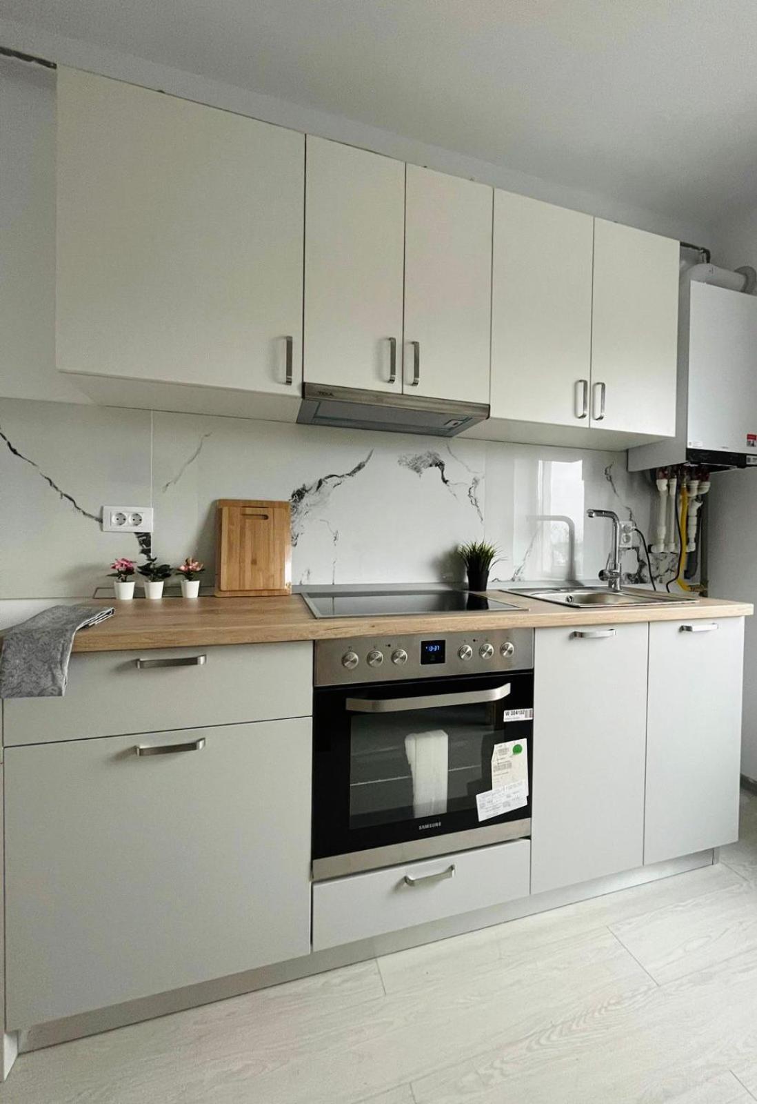 Amurresidence Ap3 Barbeque Airport&Parking ياش المظهر الخارجي الصورة